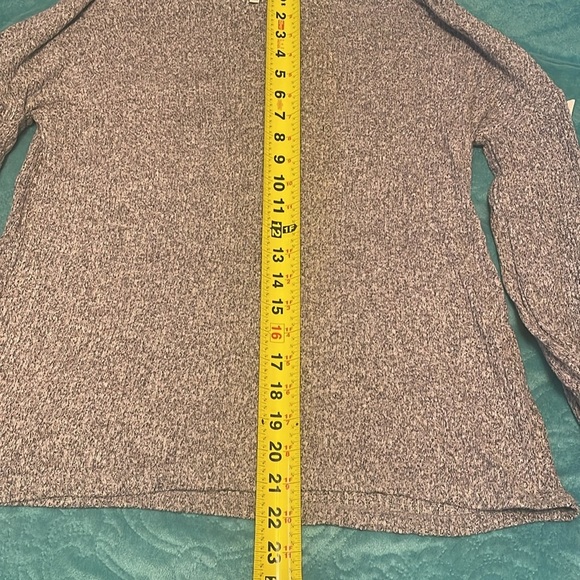 Lucky Brand Ribbed Long Sleeve Blouse  Bell Cuff Women’s Size Medium Gray SOFT - Picture 6 of 10